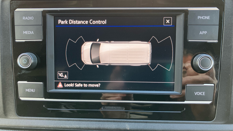 Volkswagen Crafter Cr35 Mwb Diesel 2.0 TDI 177PS Commerce Plus High Roof Van